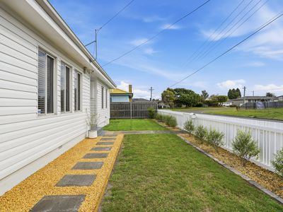 2 Paterson Crescent, George Town