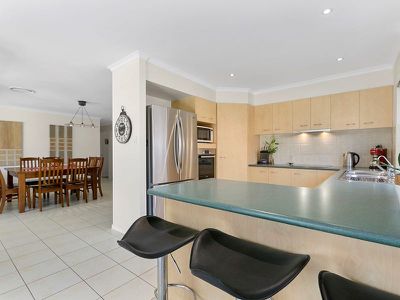 7 Birkdale Court, Tewantin
