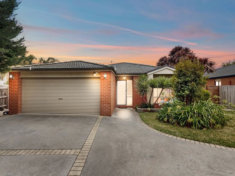 15 Teesdale Court, Narre Warren South