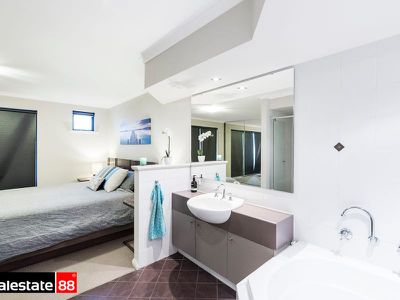 6 Boans Lane, East Perth