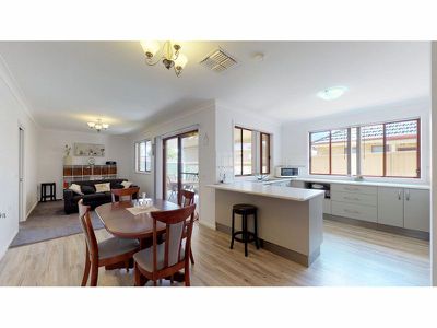 4 / 359 Macquarie Street, Dubbo