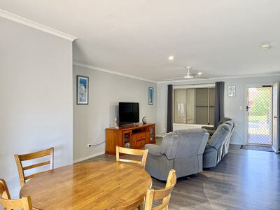 7 Sharyn Court, Point Vernon