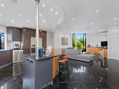 157 Beach Road, Castor Bay