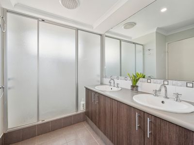 30 Cornforth Way, Piara Waters