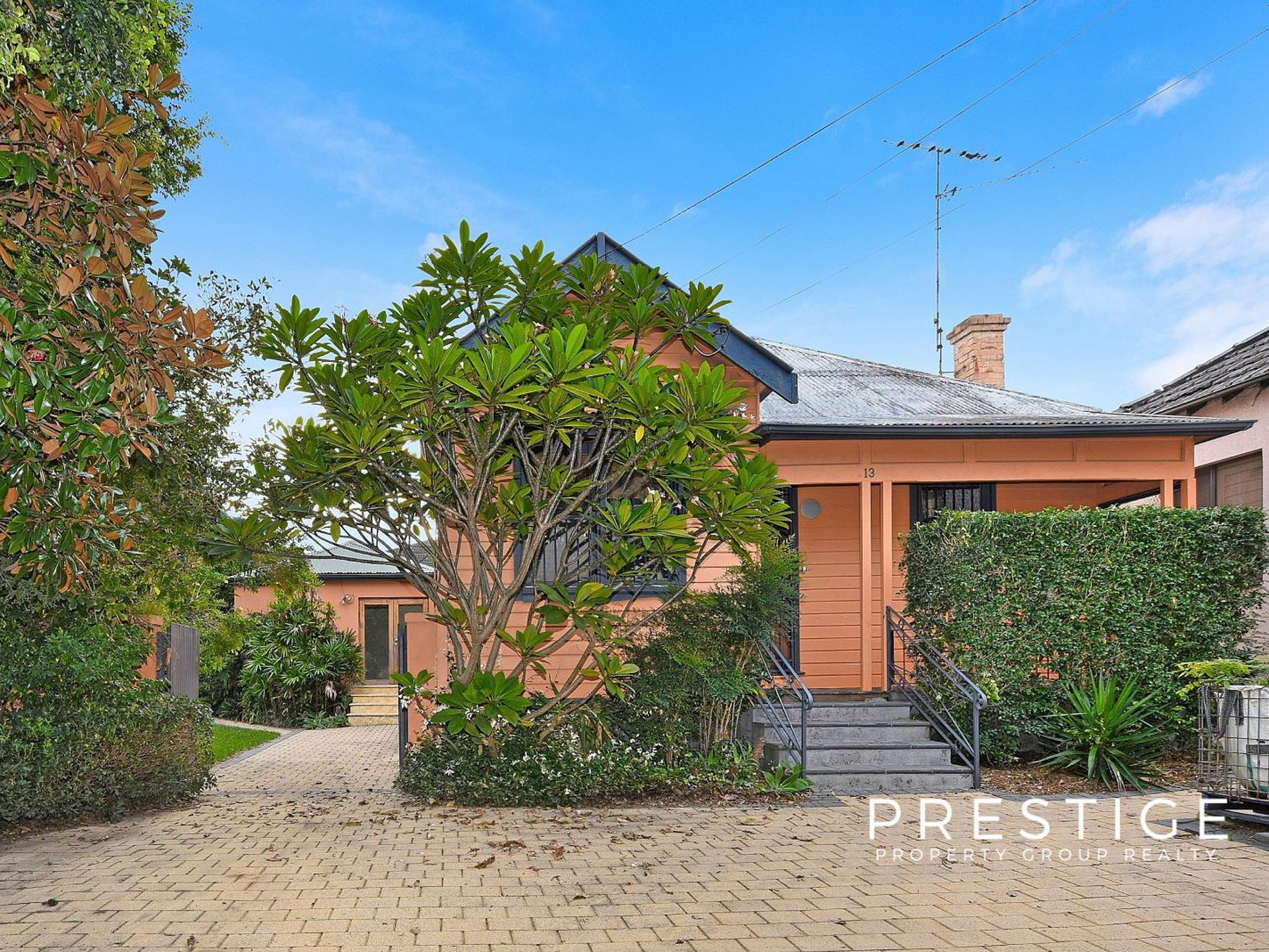 13 short Street, Banksia