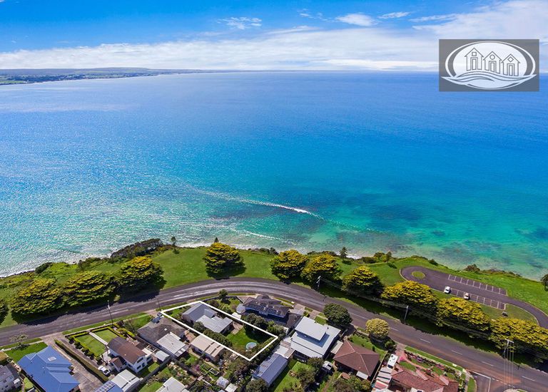 273 Hanlon Parade, Portland