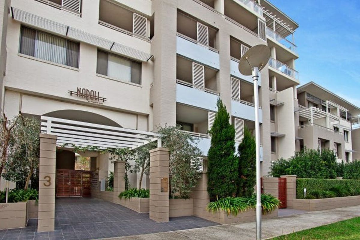 114 / 3  Stromboli Strait , Wentworth Point