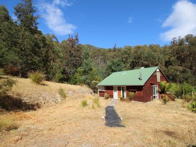 228 Cross Road, Gardners Bay