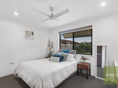 9 Allamanda Crescent, Annandale