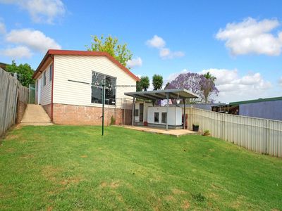 137 Lakeview Parade, Primbee