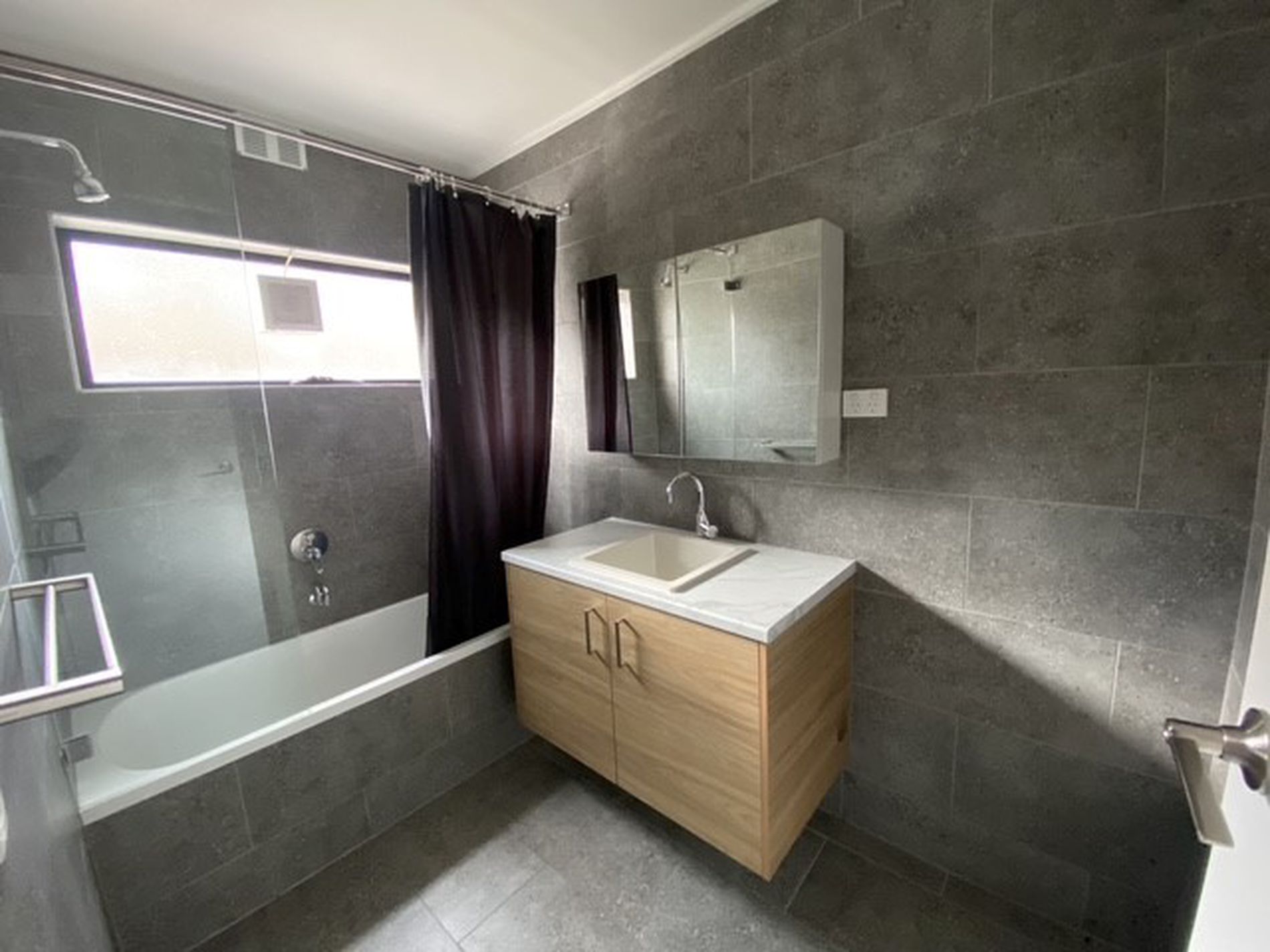 4 / 7 Hatfield Court, West Footscray