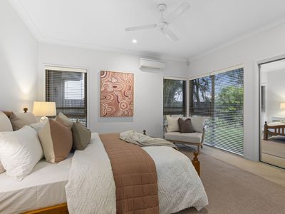 14 Barrington Crescent, Wakerley