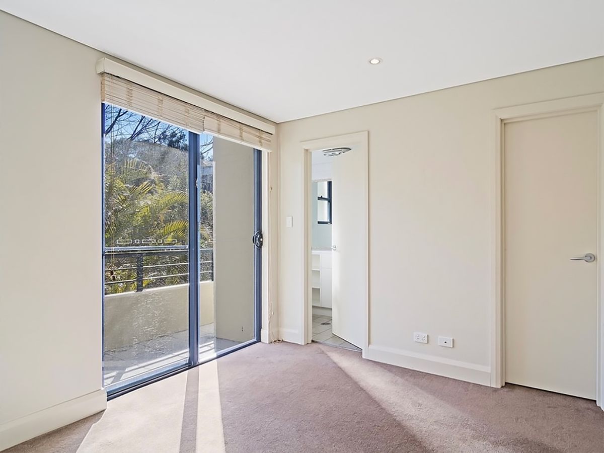 2 / 2 Armstrong Street, Willoughby