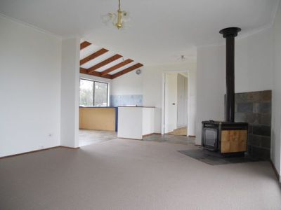 220 Glencoe West Road, Glencoe West