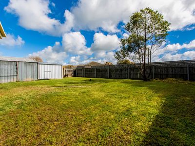 38 Carmarthen Drive, Corio