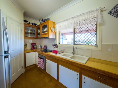 8 Macaulay Drive, Kingaroy