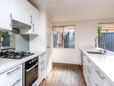 4 Princeton Circle, Alexander Heights
