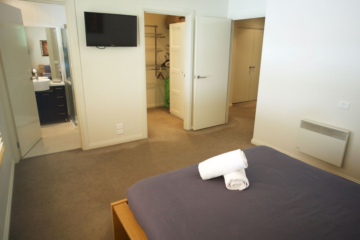 1 / 6 Man Court, Sawmill Settlement