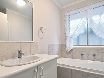 18 Rosewood Place, Craigieburn