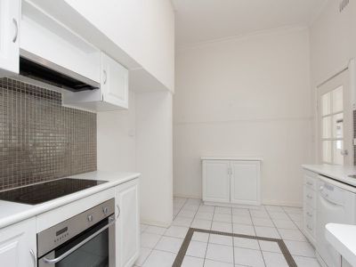 95 Lake Monger Drive, Wembley