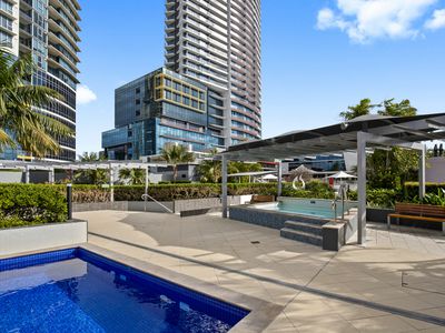 1271 / 56 Scarborough Street, Southport