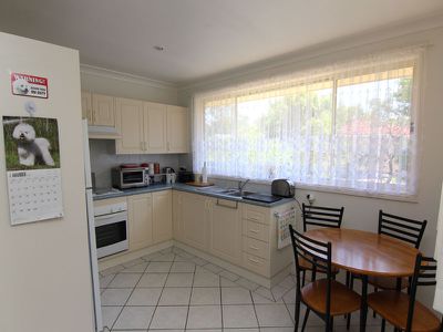 2 / 4 Inaja Place, Forster