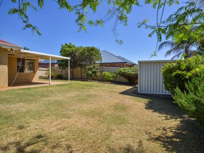 24 Tindals Crescent, Hannans