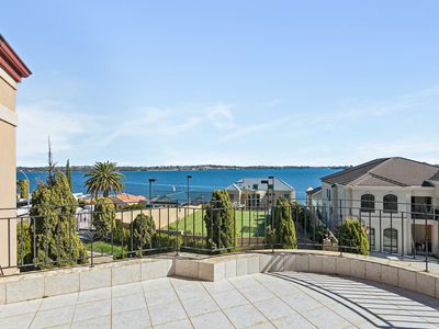 1 Majestic Close, Applecross