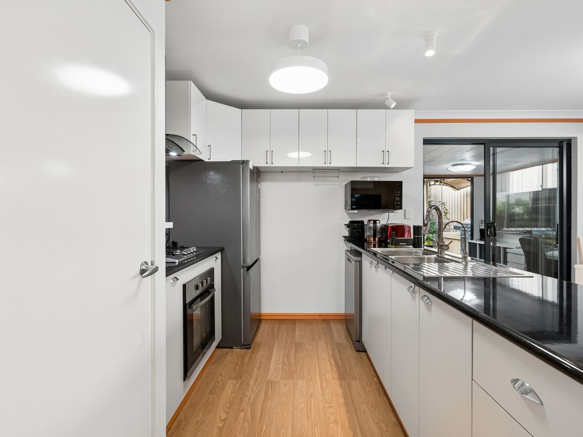 89 Cheltenham Loop, Bertram