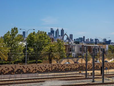 10 / 28 Goodwood Parade, Burswood