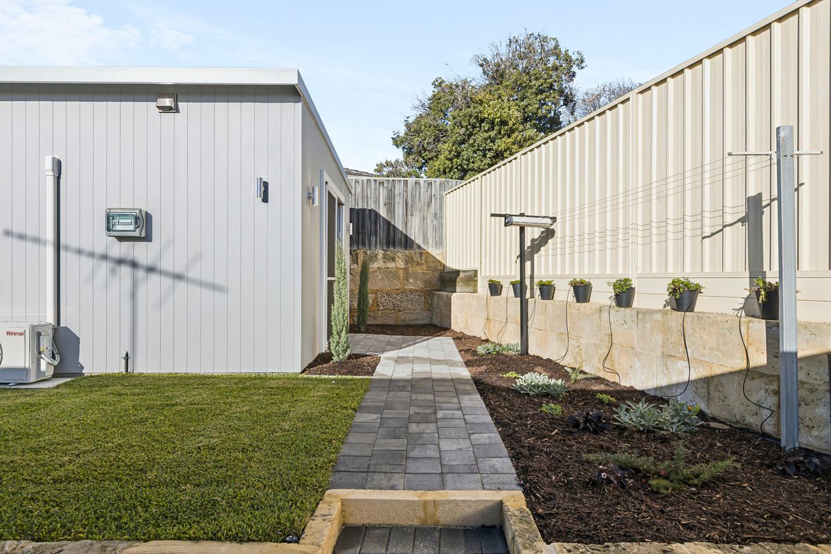 Rear Granny Flat, 33 Attwood Place, Clarkson