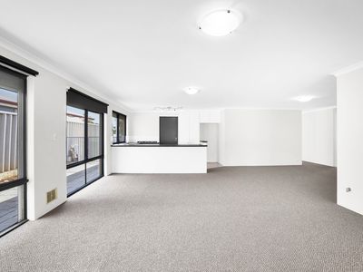 19 Witchetty Loop, Banksia Grove