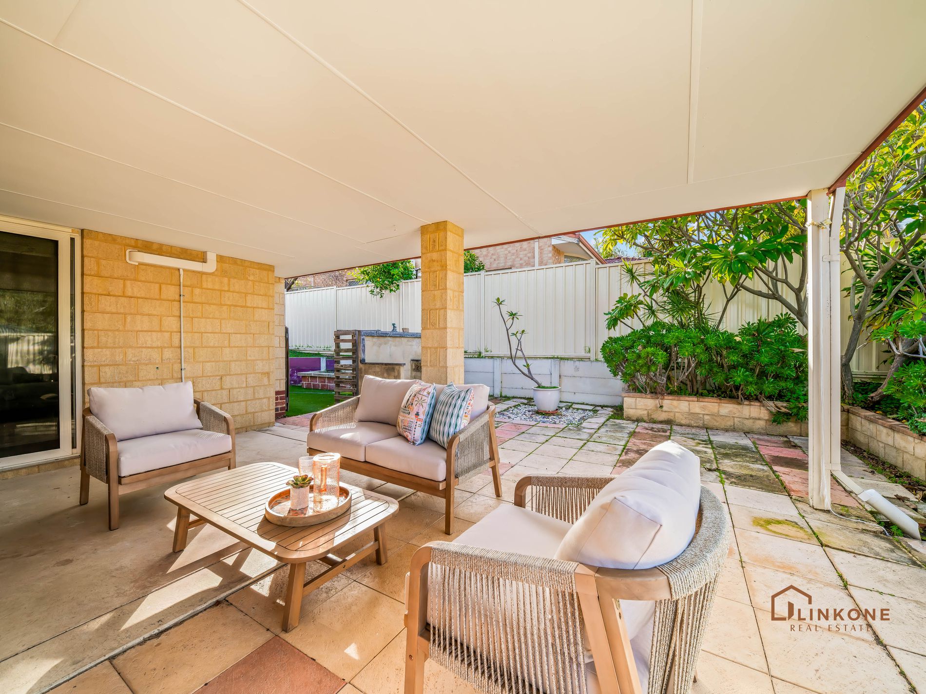 2 / 94 Hobbs Avenue, Como