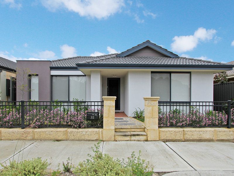 32 Torres Parade, Aveley