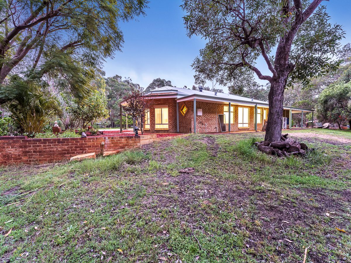71 Serpentine Way, Stake Hill