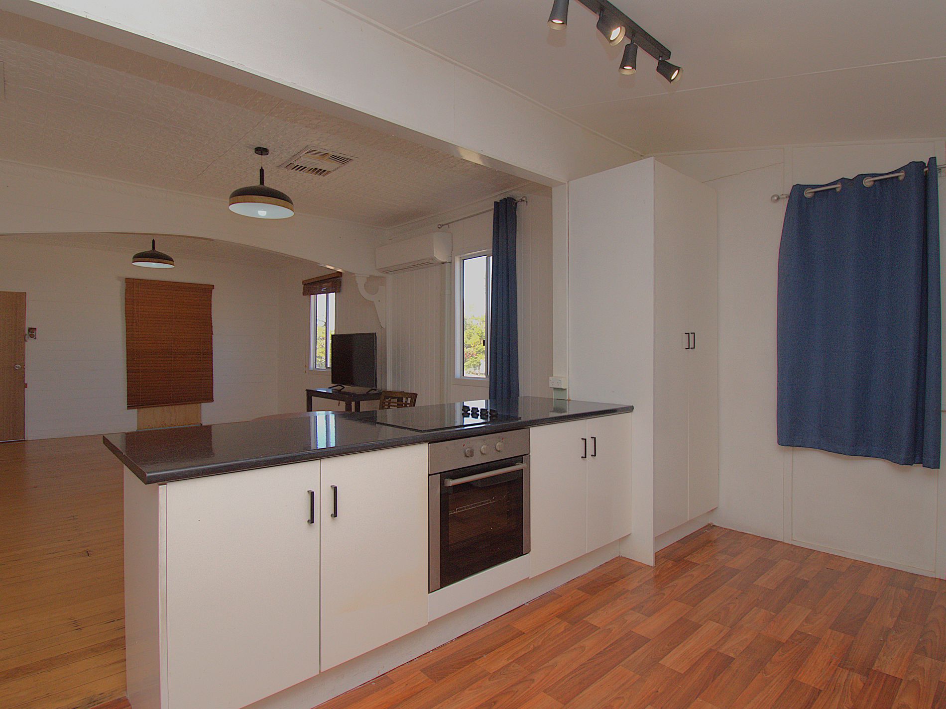 23 EAGLE STREET, Longreach