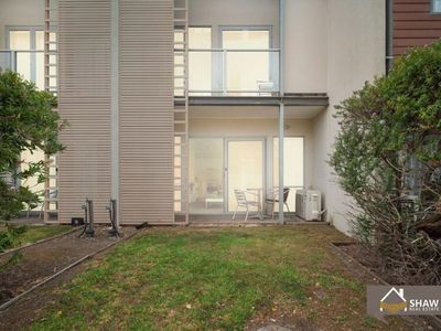 34/9 Greg Norman Drive, Sanctuary Lakes