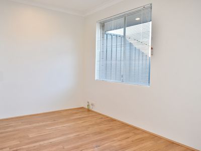 11/8 Hastings Street, Scarborough
