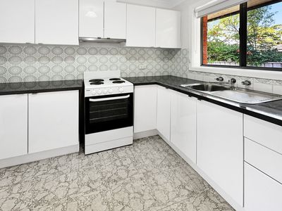 2 / 121 Central Avenue, Oak Flats