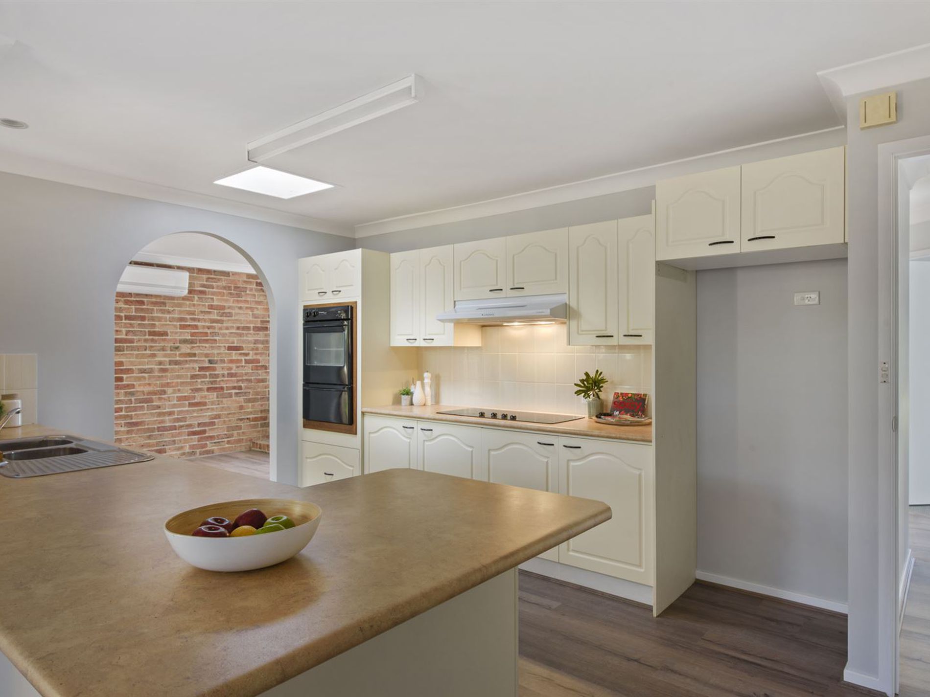 6 Taurus Spur, Narrawallee