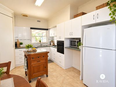 17 Bowser Crescent, Wangaratta