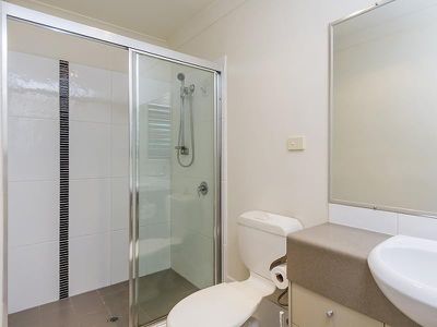 2 / 11 Barrymore Street, Everton Park