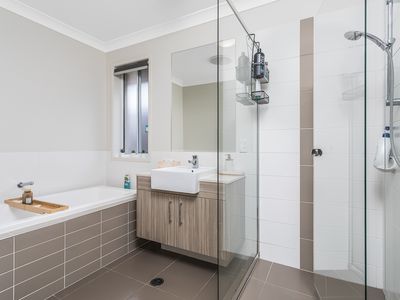 9 Bunderoo Cir, Pimpama