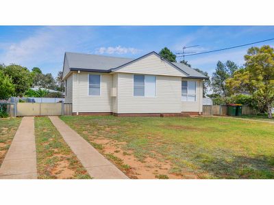 110 Alagalah Street, Narromine