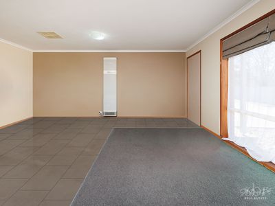 3 / 50 MAYFAIR DRIVE, Wodonga