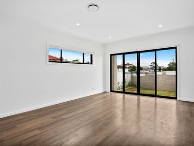 1 / 19 Anthony Street, Lake Illawarra