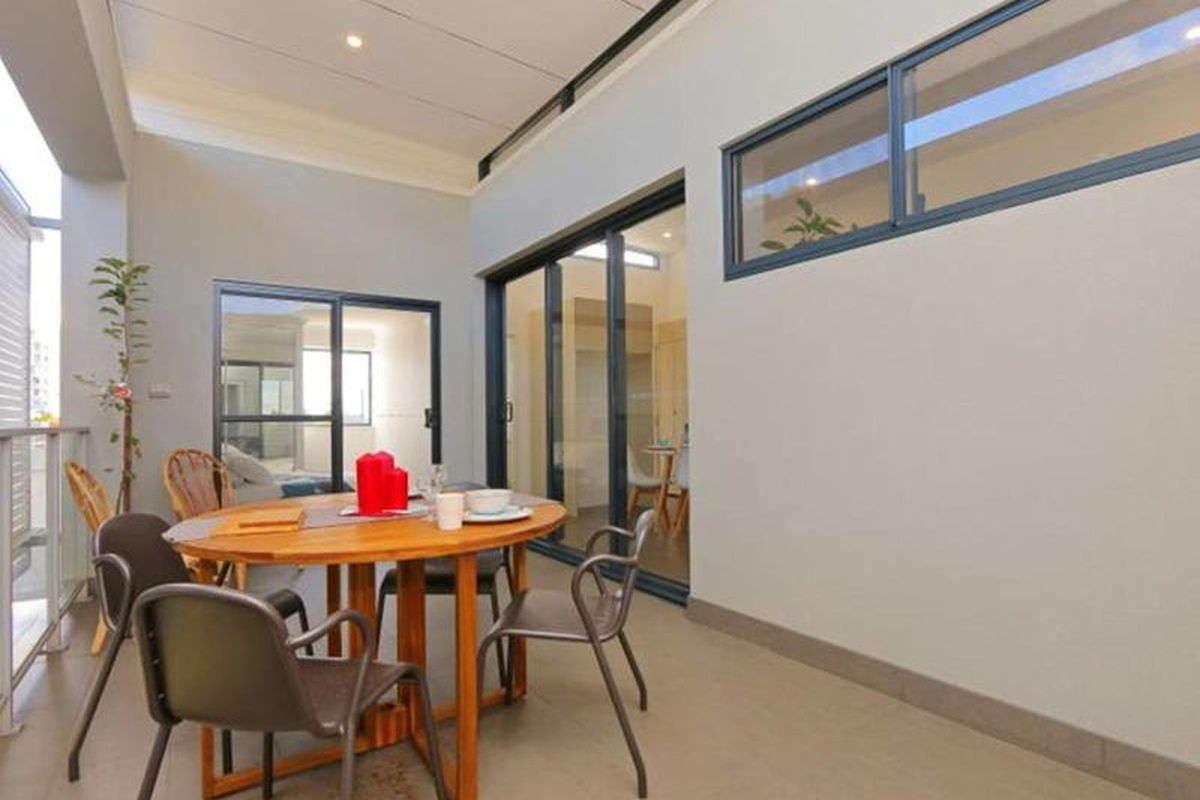 1 / 8 Salisbury Road, Rivervale