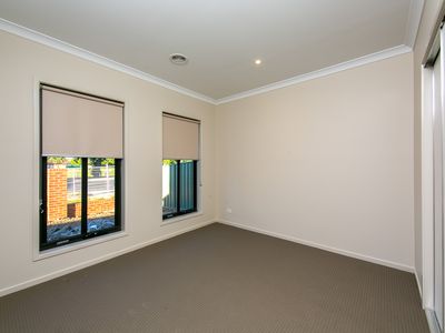 517 HOVELL STREET, Albury