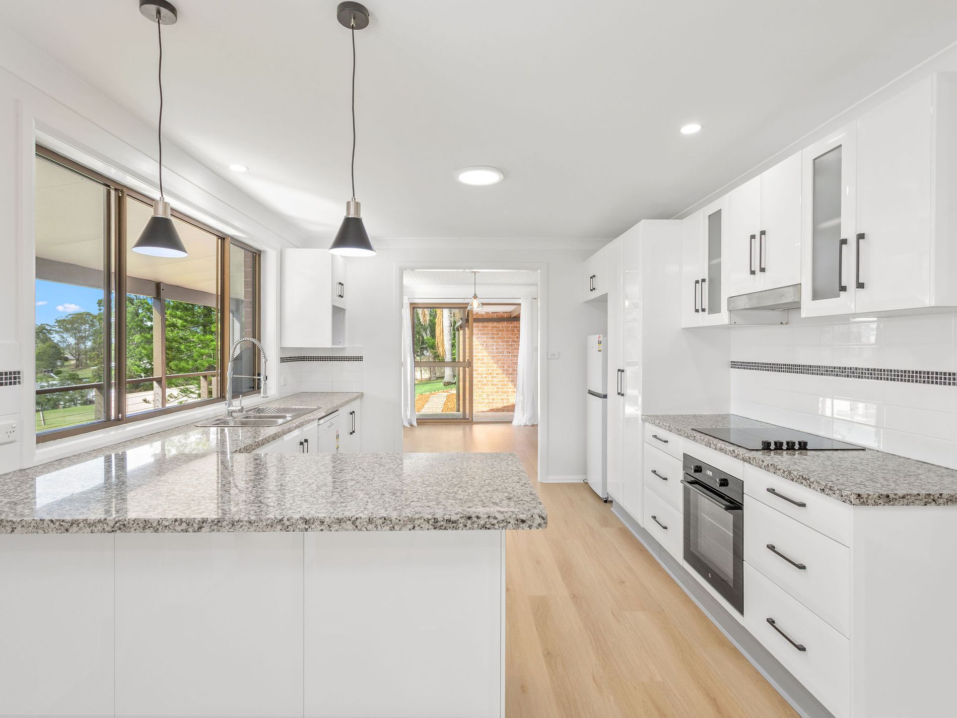 12 Pacific View Drive , Hallidays Point