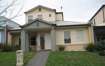 90 Fieldstone Boulevard, Beaconsfield
